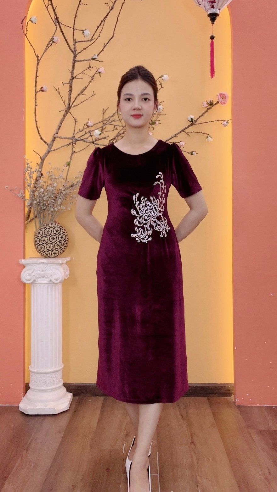Đầm suông - Cổ tròn tay ngắn thêu hoa - CT - Tím - TTV1969