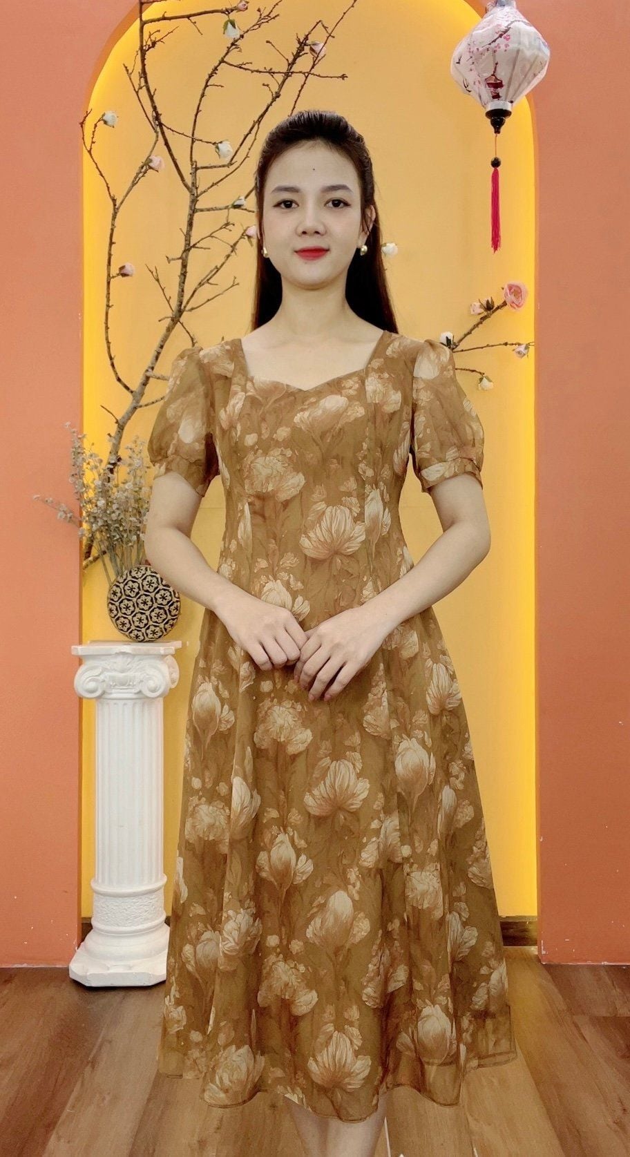 Đầm suông xòe - Cổ vuông tim tay ngắn - AH - Nâu gỗ hoa - TTV1943