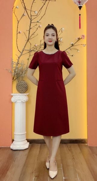 Đầm suông - Cổ tròn kết cườm ngọc tay ngắn - CT - Đỏ rượu - TTV1935