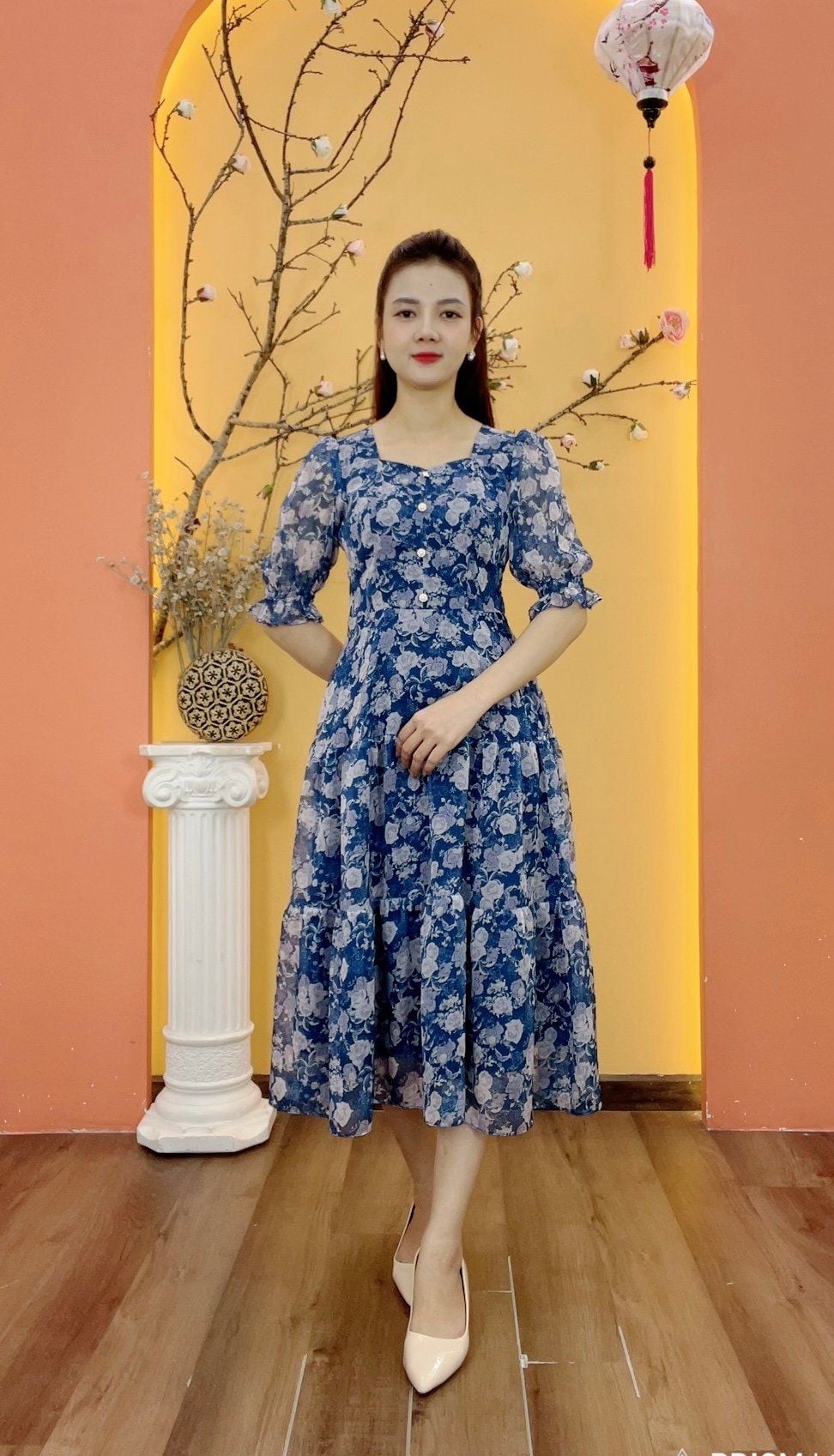 Đầm maxi - Cổ vuông tim kết nút tay ngắn - CD - Xanh hoa trắng - TTV1928