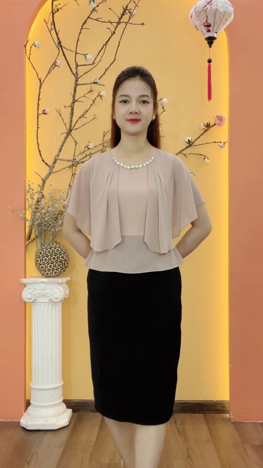 Đầm body - Cổ tròn khoét V đính cườm ngọc tay cánh dơi bèo - CV - Hồng ruốc - TTV1978