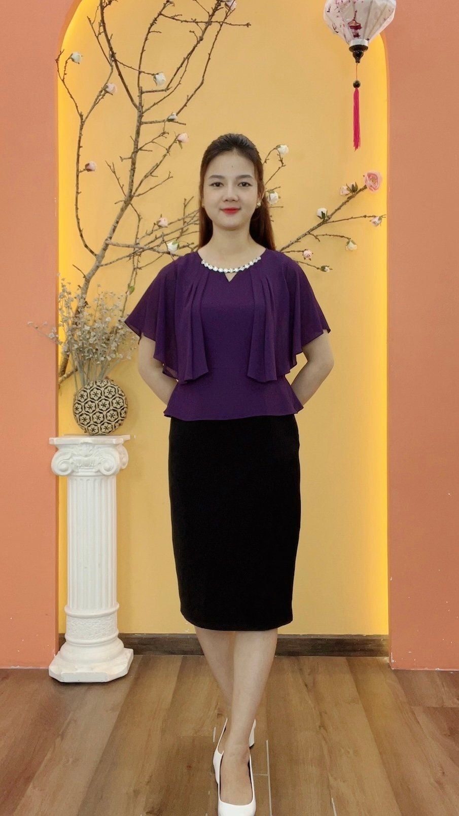 Đầm body - Cổ tròn khoét V đính cườm ngọc tay cánh dơi bèo - CV - Tím - TTV1978