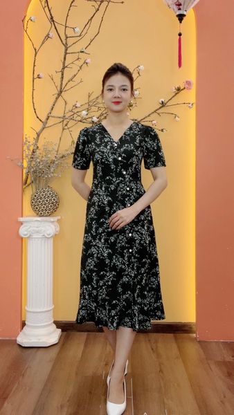 Đầm form A - Cổ tim kết nút tay ngắn - AH - Đen hoa trắng - TTV1975