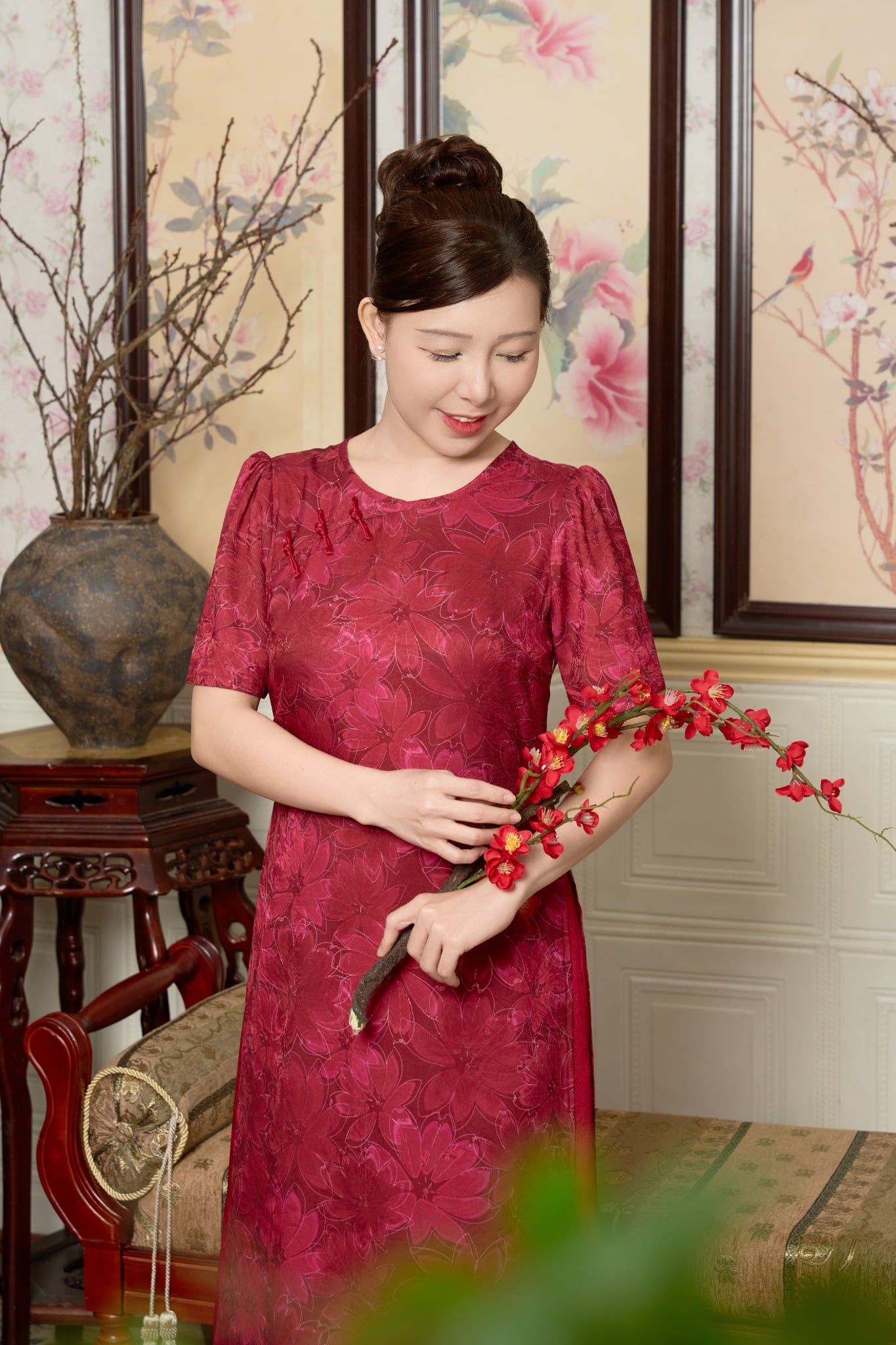 Áo dài cách tân - Cổ tròn nút thắt tàu tay ngắn - CD - Đỏ hoa - TTV2016
