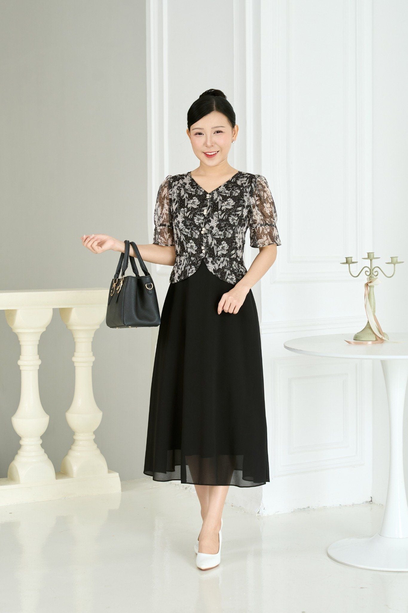 Đầm xòe - Cổ tim kết nút tay lỡ - AH - Đen hoa trắng - TTV1945