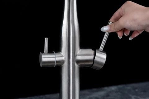 Chậu rửa bát Nobinox Rosa NN995D 1 hố inox – Tặng vòi 3 đường nước NX57, chống gỉ bền bỉ