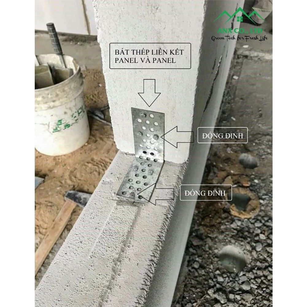  Bas Sắt Đột Lỗ Xây Tường Bê Tông Khí Chưng Áp 