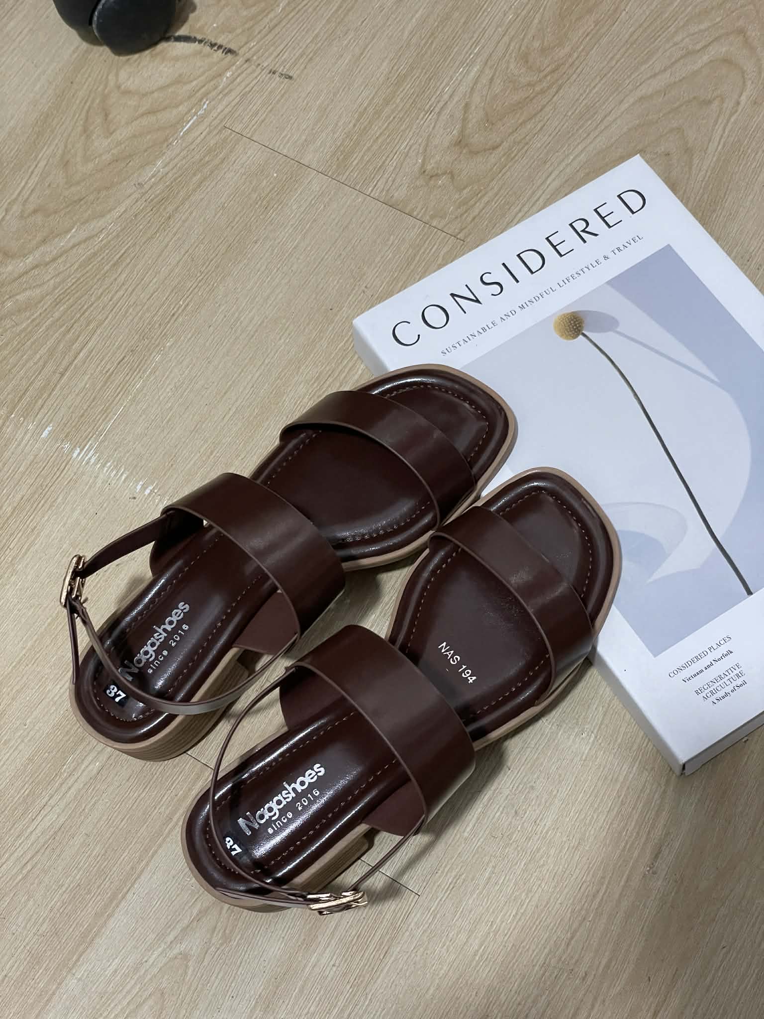  SANDAL 2 QUAI NGANG 3P NAS194 