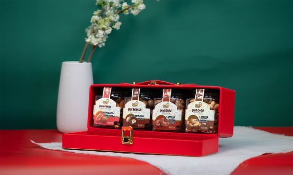 Set Quà Tặng Lộc Xuân 2 - Hộp quà Tết cao cấp sang trọng ý nghĩa 2026