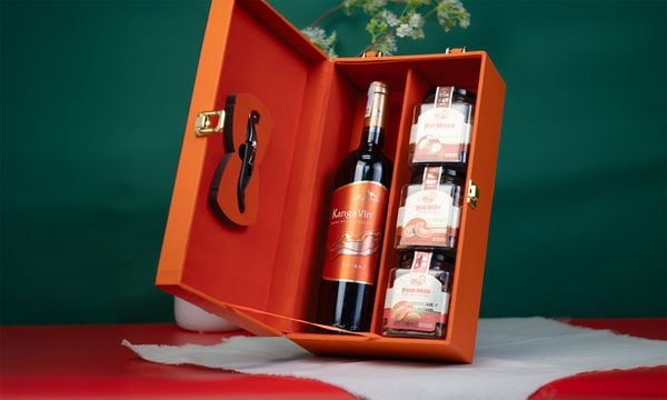 Set Quà Tặng Lộc Xuân 4 - Hộp quà Tết cao cấp sang trọng ý nghĩa 2026