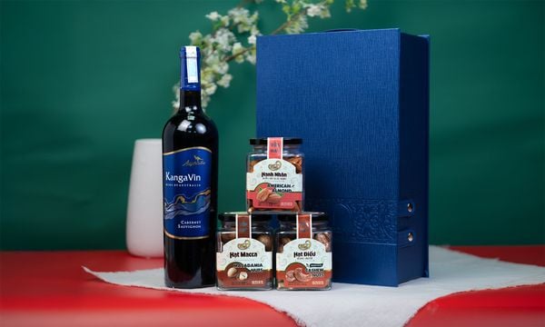 Set Quà Tặng Lộc Xuân 4 - Hộp quà Tết cao cấp sang trọng ý nghĩa 2026