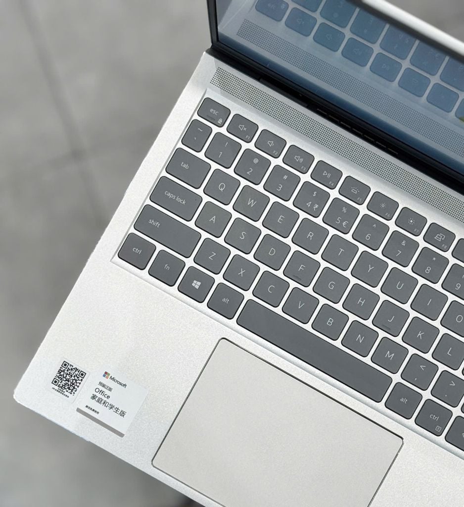 [Open Box] - Dell Inspiron 7510 I7-11800H 16GB/ 512GB/ VGA 15.6