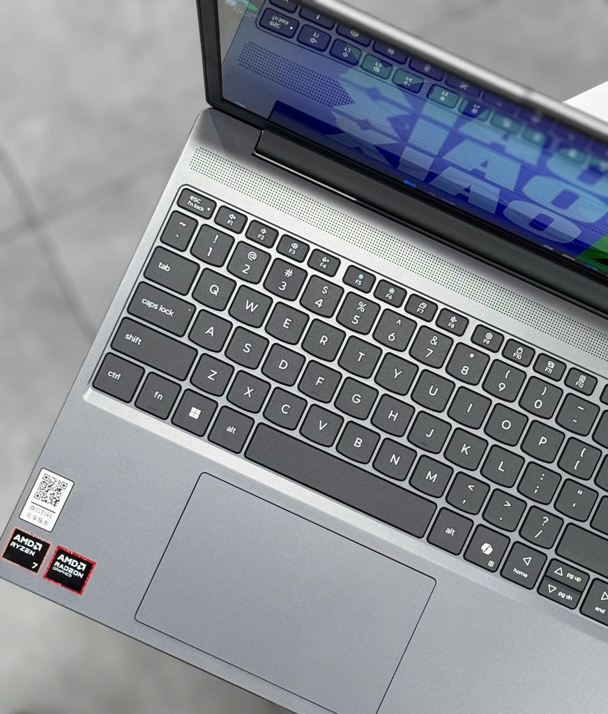 [New] - Lenovo IdeaPad Slim 3 15 Ryzen 7 8745HS/ 16GB/ 512GB/15.1