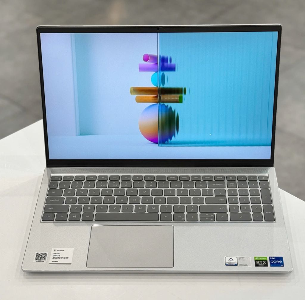 [Open Box] - Dell Inspiron 7510 I7-11800H 16GB/ 512GB/ VGA 15.6