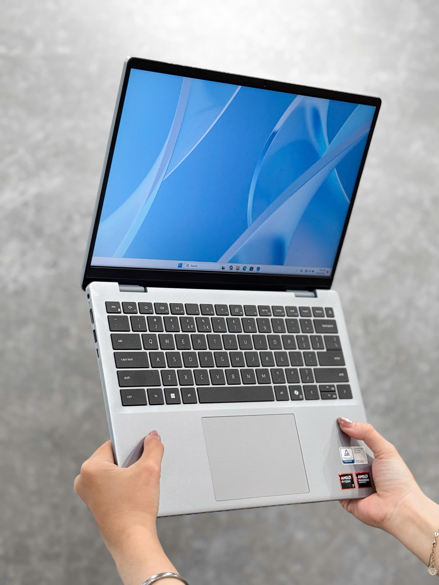 [New] - Dell Inspiron 14 5445 Ryzen7-8840Hs 16Gb/ 512Gb/ VGA 14″ FHD+