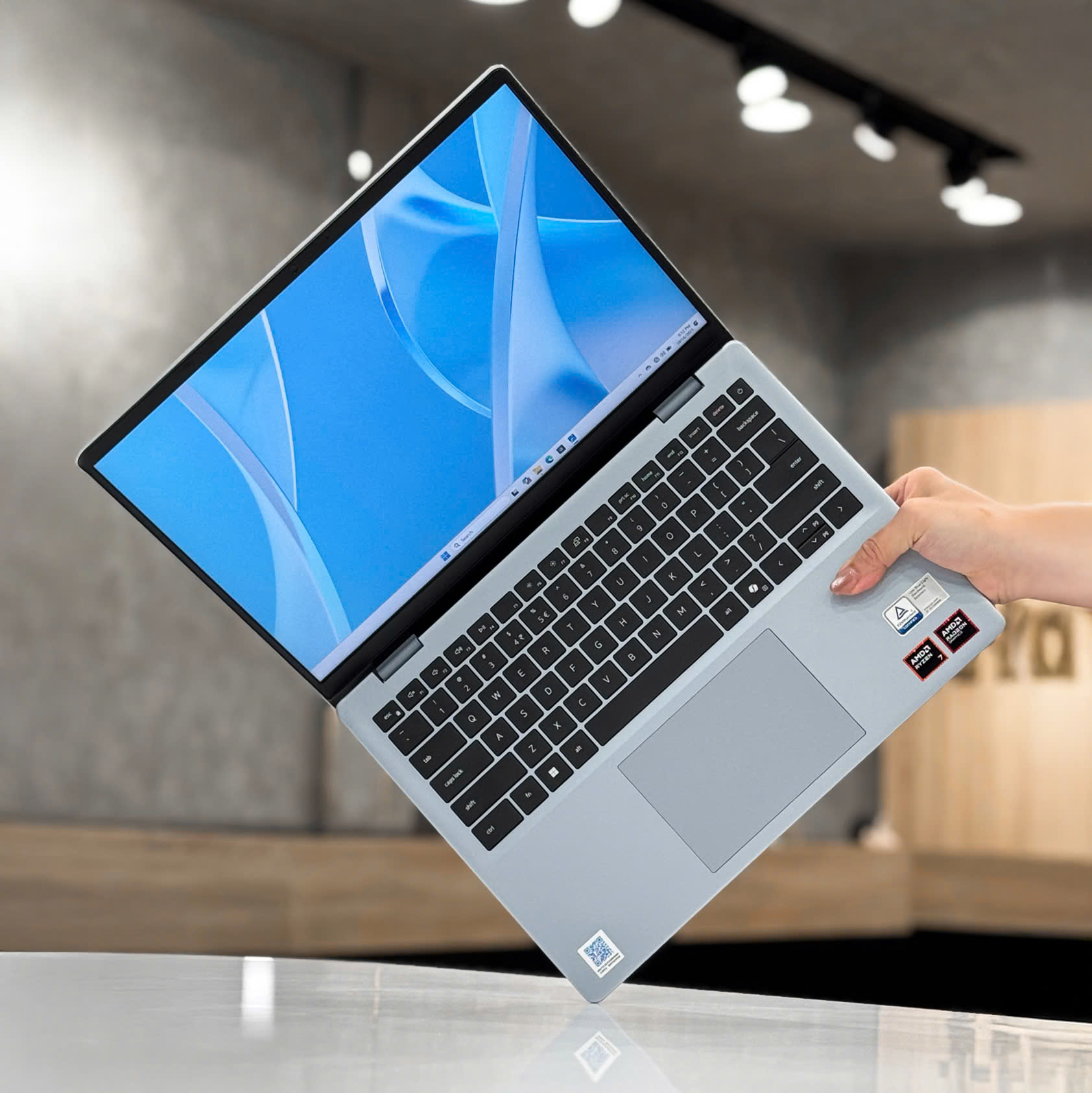 [New] - Dell Inspiron 14 5445 Ryzen7-8840Hs 16Gb/ 512Gb/ VGA 14″ FHD+