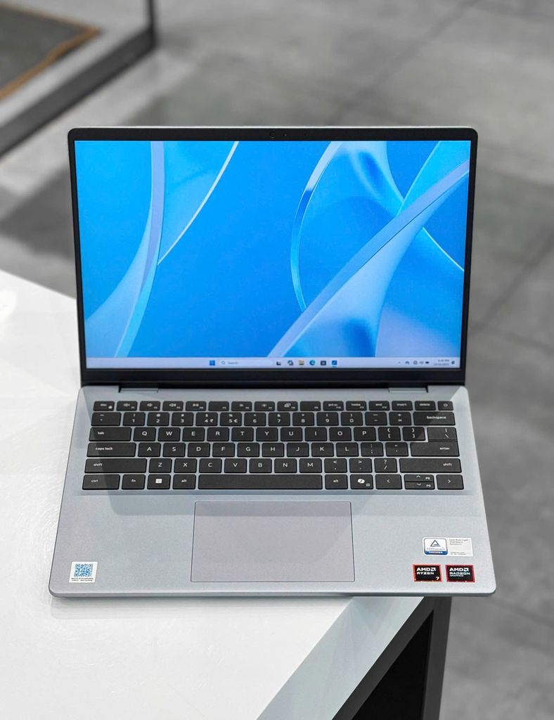 [New] - Dell Inspiron 14 5445 Ryzen7-8840Hs 16Gb/ 512Gb/ VGA 14″ FHD+