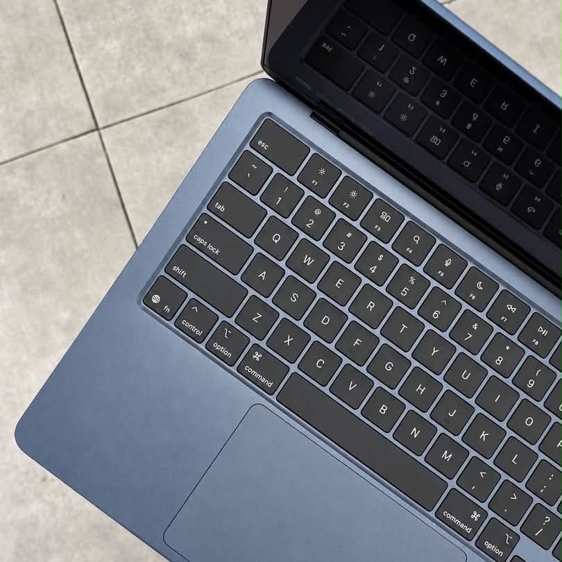 [Like New] - MacBook Air M4 2025 13