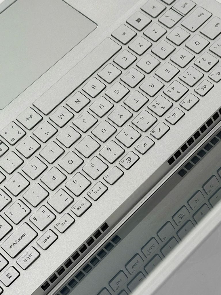 [Open Box] - Dell Inspiron 5502 i7-1165G7 16Gb/ 512Gb/ 15.6″ FHD