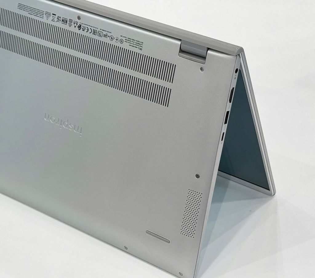 [Open Box] - Dell Inspiron 5502 i7-1165G7 16Gb/ 512Gb/ 15.6″ FHD