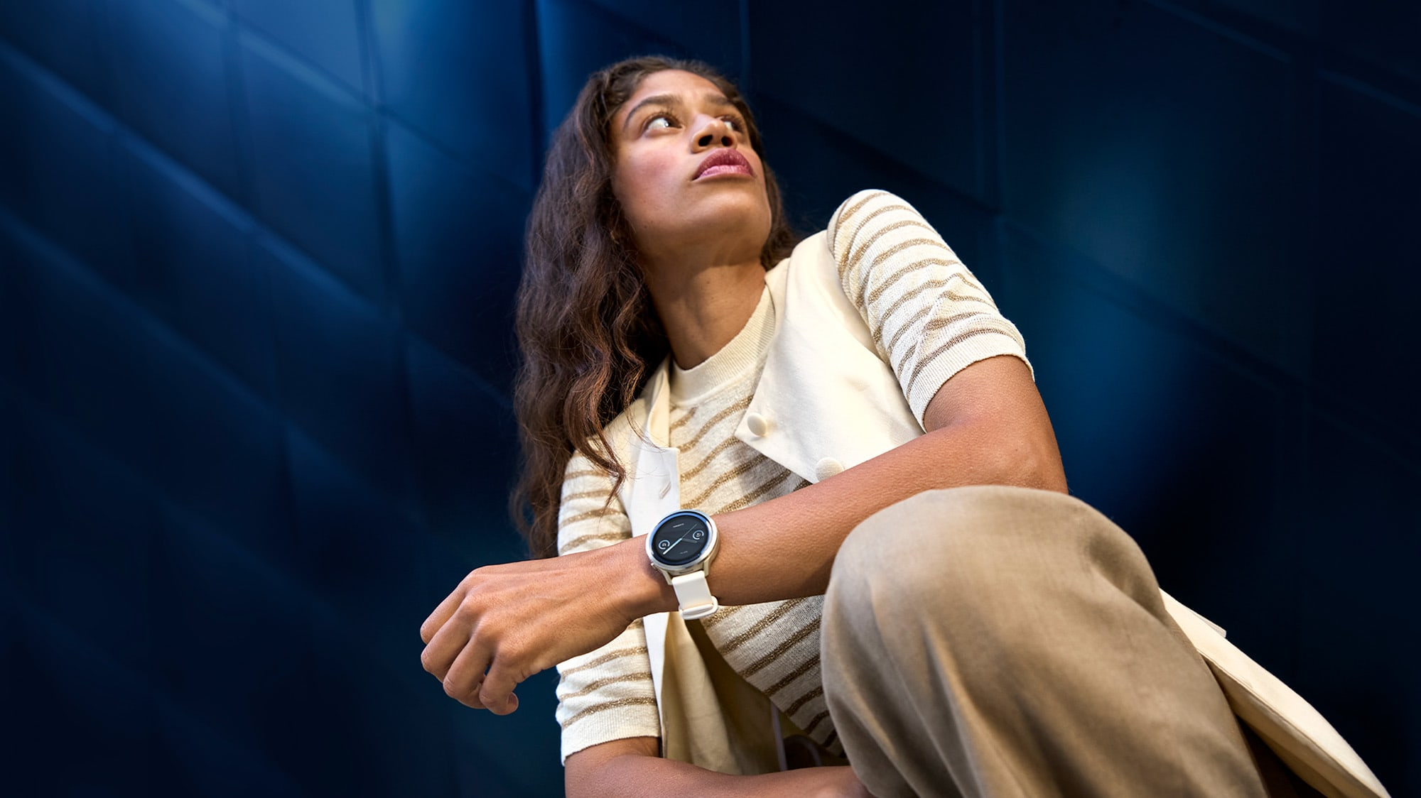  VENU 4 - 45mm Chính hãng FPT bảo hành 2 năm 