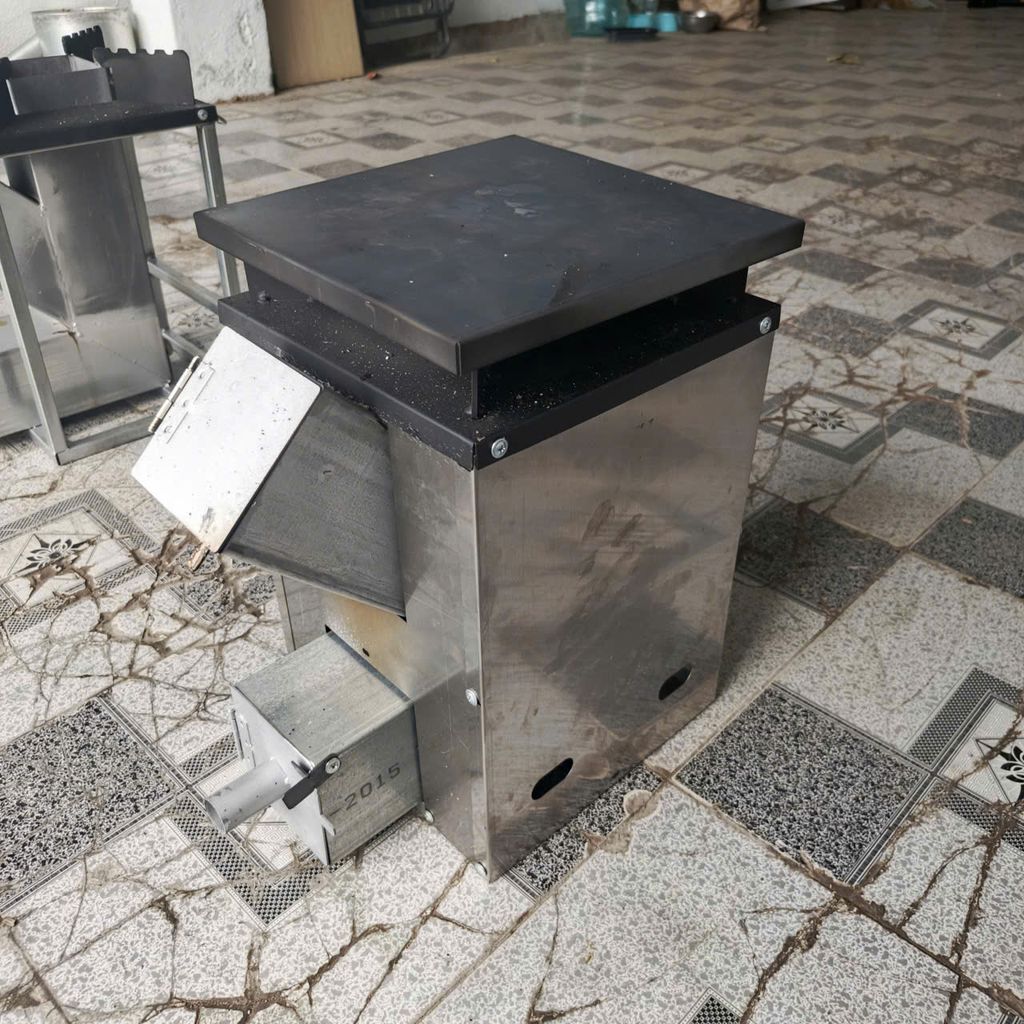 Bếp củi tên lửa họng củi 100m phiên bản cao cấp thân vỏ inox đẹp bền và an toàn