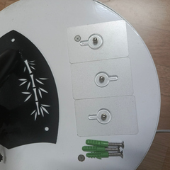 Giá cắm cờ mẫu 2026 cắt CNC họa tiết cây tre & anh hùng thánh gióng truyền thống dân tộc ta