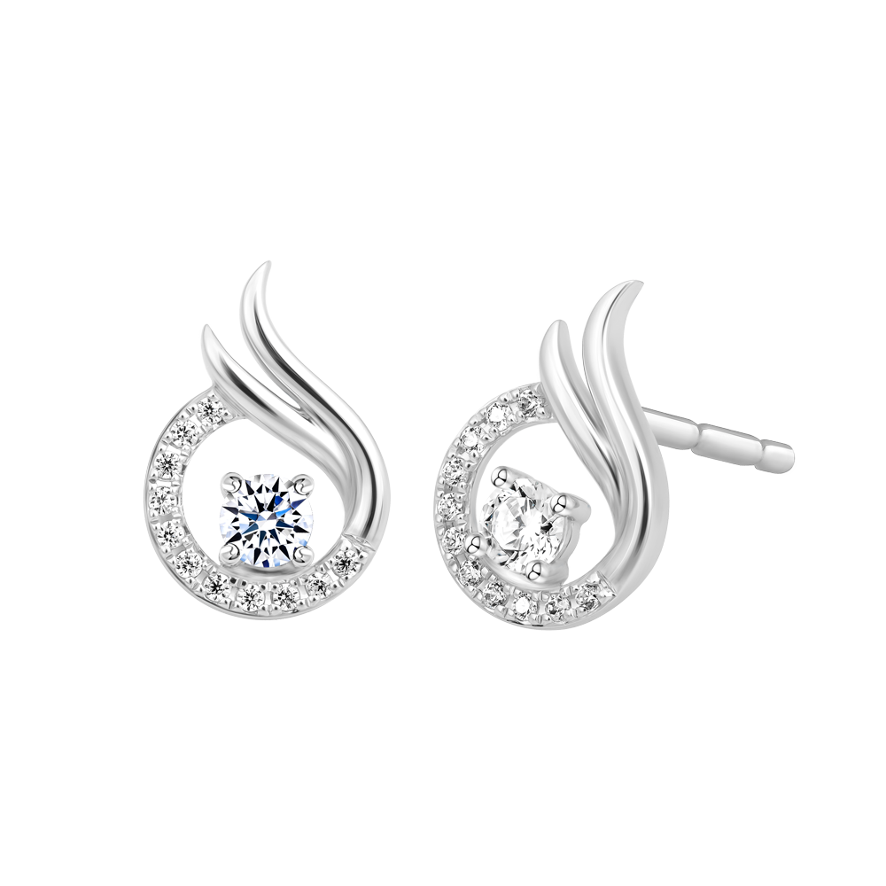 Hoa tai đính đá CZ vàng 18K Foxy