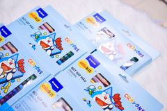 SÁP MÀU CR-C06/DO (24 MÀU) HỌC SINH