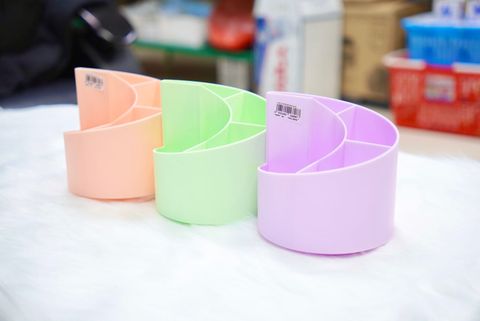 DỤNG CỤ ĐỰNG BÚT 98496 360 ĐỘ VĂN PHÒNG