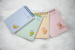 SỔ CARO LÒ XO KÉP NGANG B7 120 TRANG