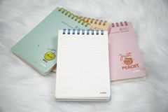 SỔ CARO LÒ XO KÉP NGANG B7 120 TRANG