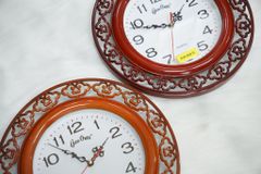 ĐỒNG HỒ TREO TƯỜNG 409