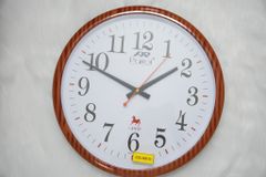 ĐỒNG HỒ TREO TƯỜNG R45