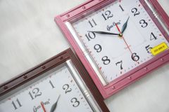 ĐỒNG HỒ TREO TƯỜNG 602