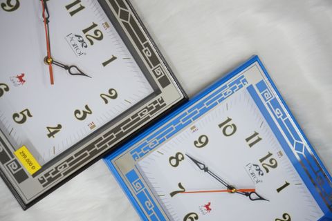 ĐỒNG HỒ TREO TƯỜNG R33