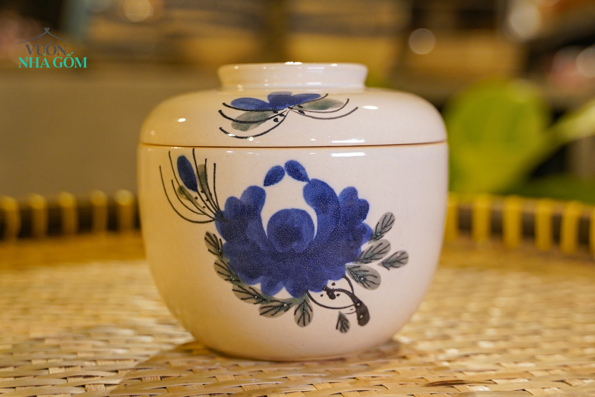  Thố Gốm 14cm Vẽ Tay Bông Xanh – Vườn Nhà Gốm – Thố Đựng Mỡ, Dưa Muối. 
