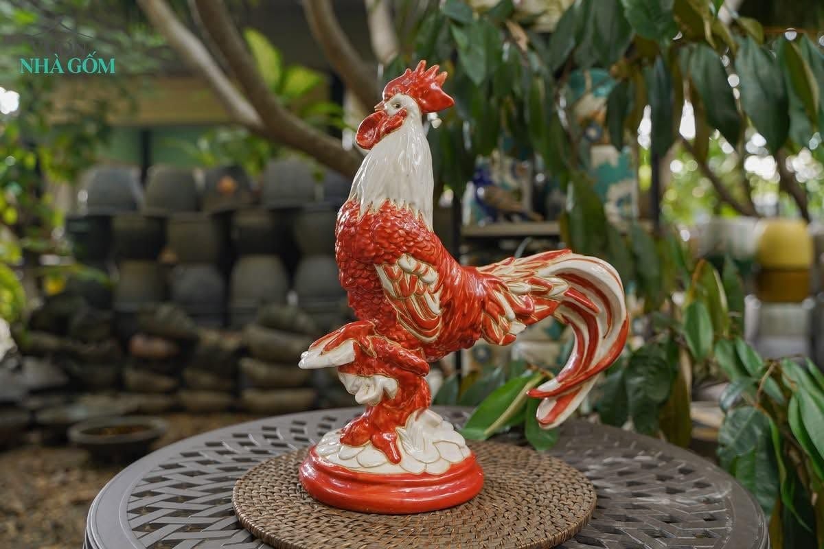  Tượng Gà Trống thủ công mỹ nghệ, màu trắng, gốm Nam Bộ, C38xD30cm- SP002741 