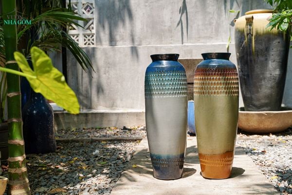  Bình Dáng Thẳng Mỹ Nghệ Phối Màu Độc Đáo, C75 x R25 x M18,5, Bình Gốm Nam Bộ - SP036196 