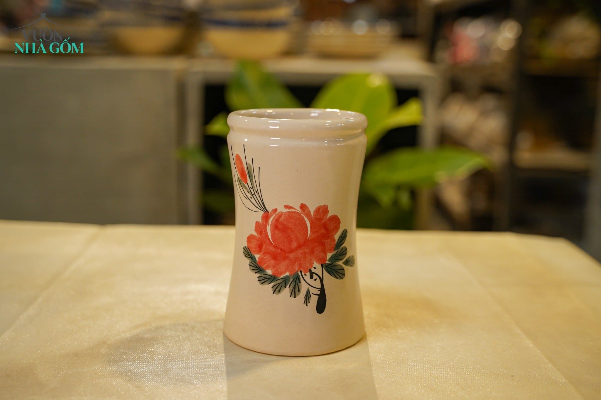  Ống Đũa Vẽ Tay Bông Đỏ – Vườn Nhà Gốm – Dùng Ăn Phở, Canh – Size 15cm 