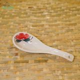  Muỗng\ Vá vẽ tay Họa Tiết Bông Đỏ – Vườn Nhà Gốm – Gốm Vẽ Tay Thủ Công. 