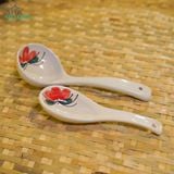  Muỗng\ Vá vẽ tay Họa Tiết Bông Đỏ – Vườn Nhà Gốm – Gốm Vẽ Tay Thủ Công. 