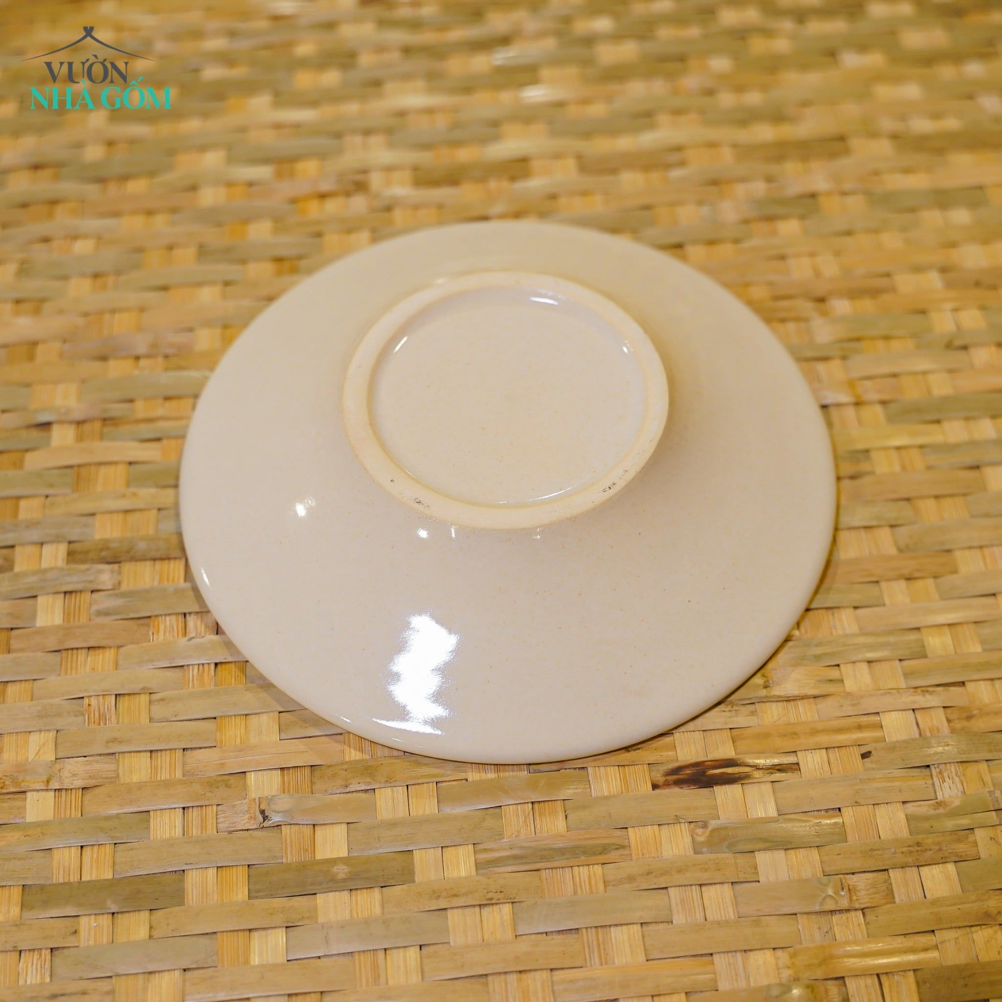  Dĩa Nhỏ Vẽ Tay Bông Xanh – Vườn Nhà Gốm – Dùng Đựng Đồ Ăn – Size R16xC3. 