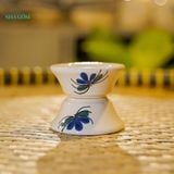  Chén Nước Chấm Vẽ Tay Bông Xanh – Vườn Nhà Gốm – Dùng Đựng Nước Chấm – Size R8xC3. 