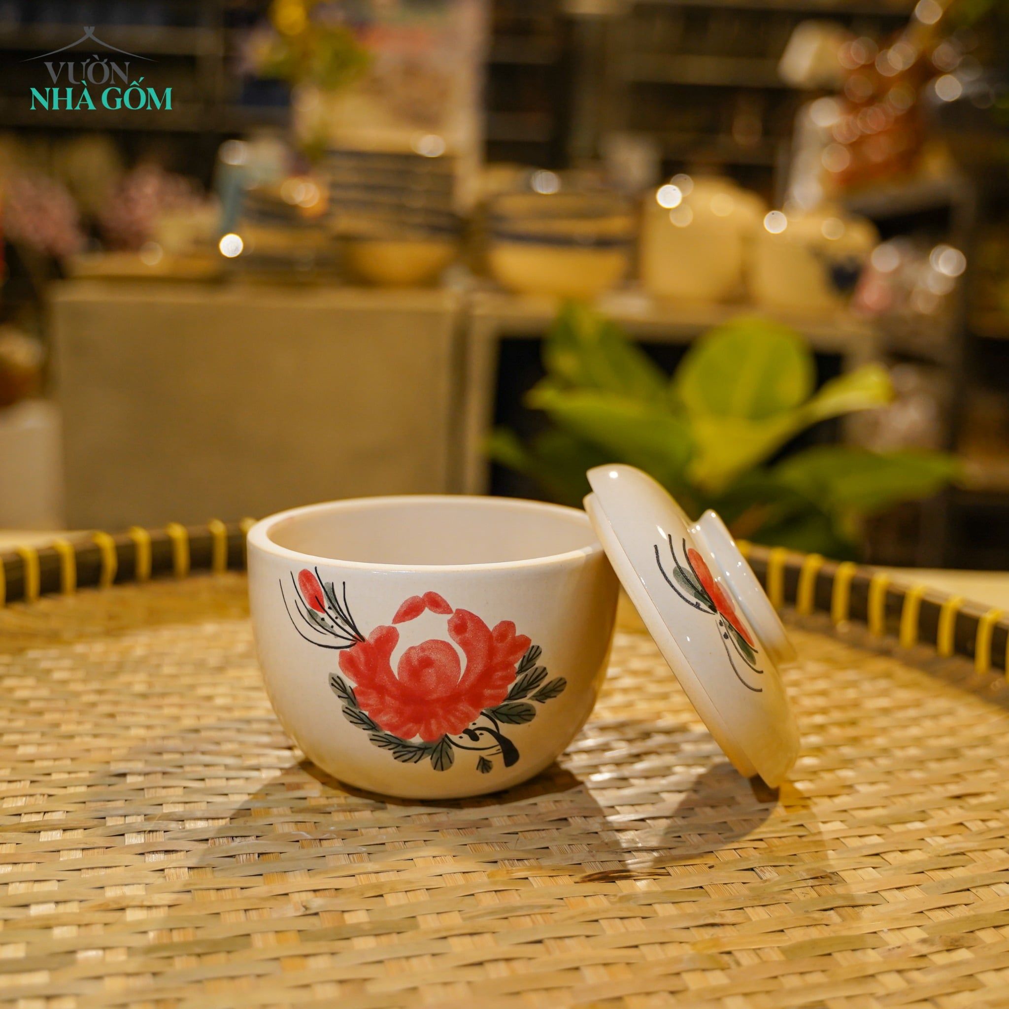  Thố Gốm 14cm Vẽ Tay Bông Đỏ – Vườn Nhà Gốm – Thố Đựng Mỡ, Dưa Muối. 