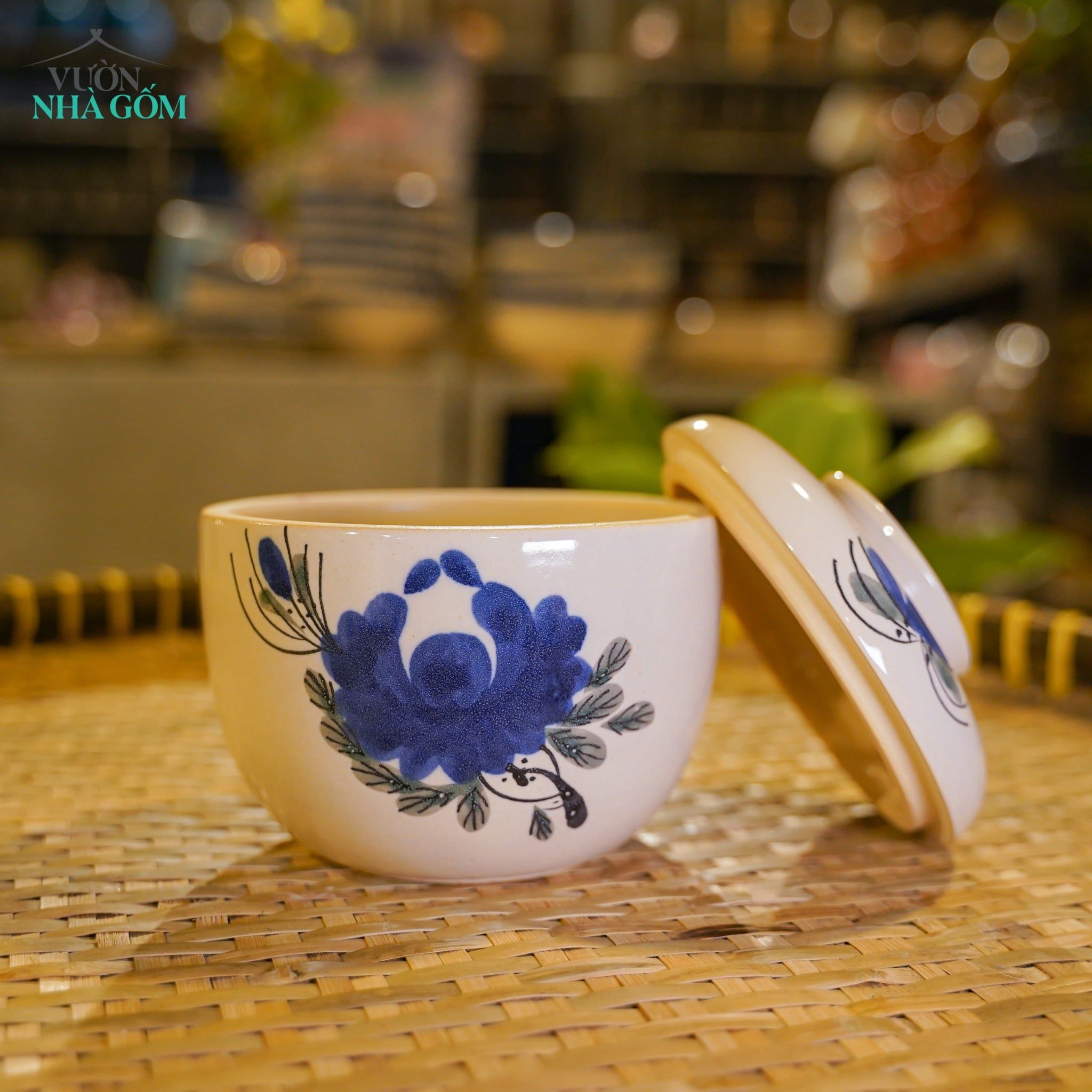  Thố Gốm 14cm Vẽ Tay Bông Xanh – Vườn Nhà Gốm – Thố Đựng Mỡ, Dưa Muối. 