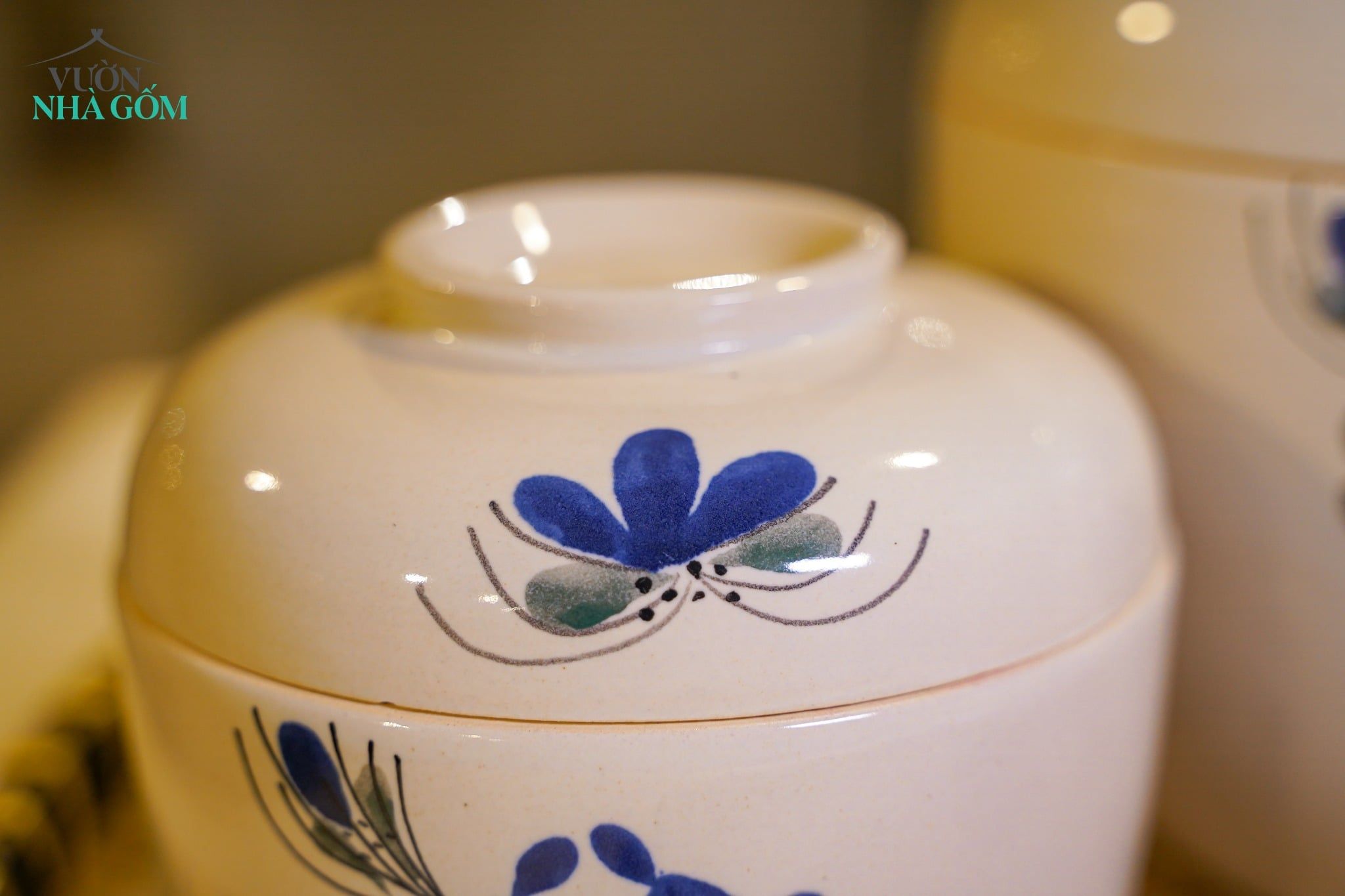 Thố Gốm 16cm Vẽ Tay Bông Xanh – Vườn Nhà Gốm – Thố Đựng Mỡ, Cơm, Canh. 