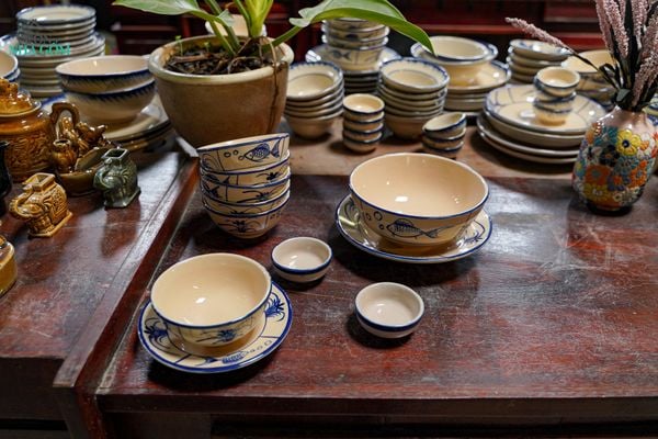  [TẾT] Bộ Chén Bát Vẽ Cá Cao Cấp - Chén Bát Hiện Đại - Sản Phẩm Quà Tặng Tết Bính Ngọ 2026 