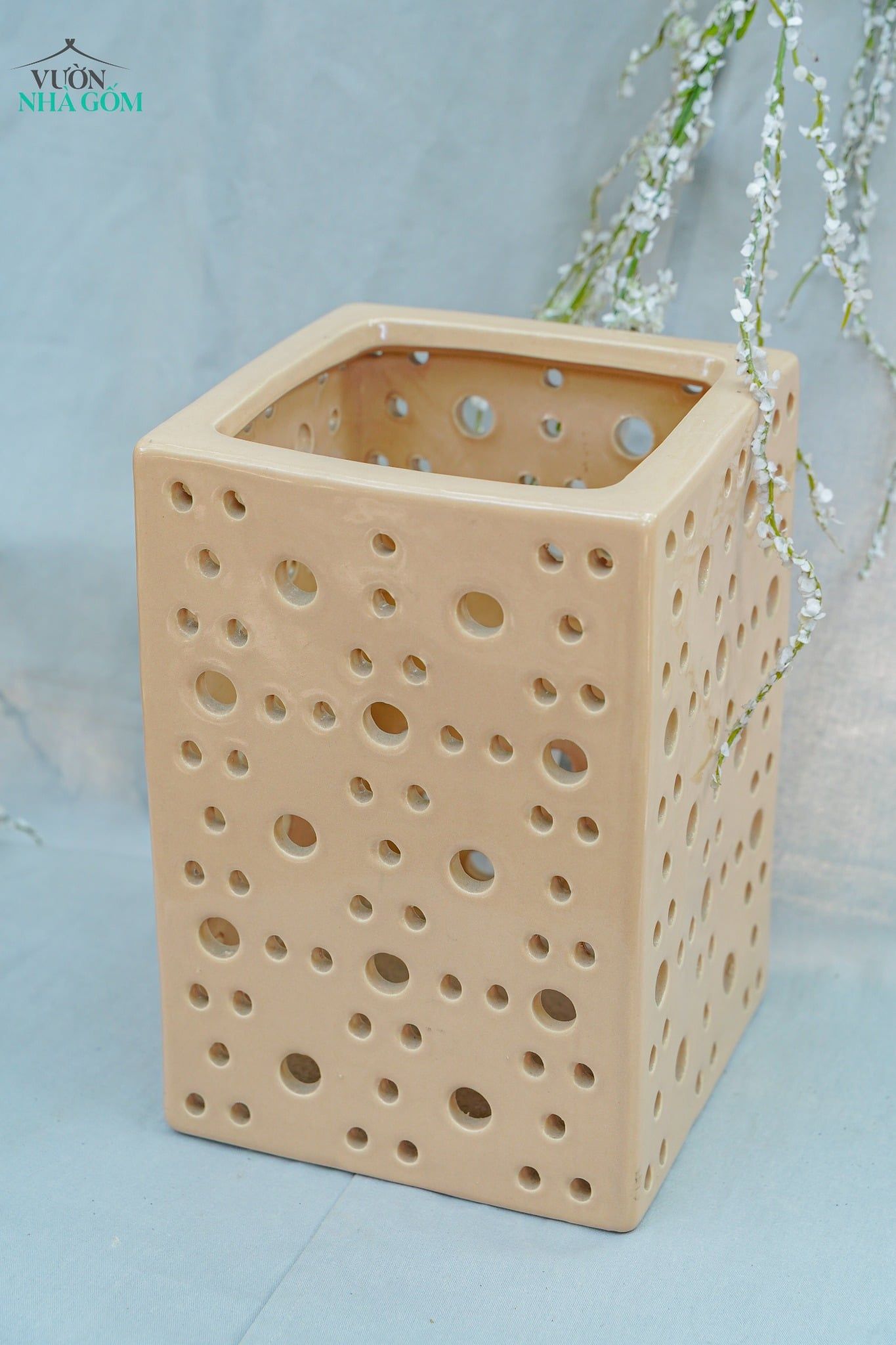  Đèn Gốm Lọng Chữ Nhật Chấm Bi, Trang Trí Nhà Cửa, Decor Sân Vườn, Cao 30cm x Rộng 20cm 