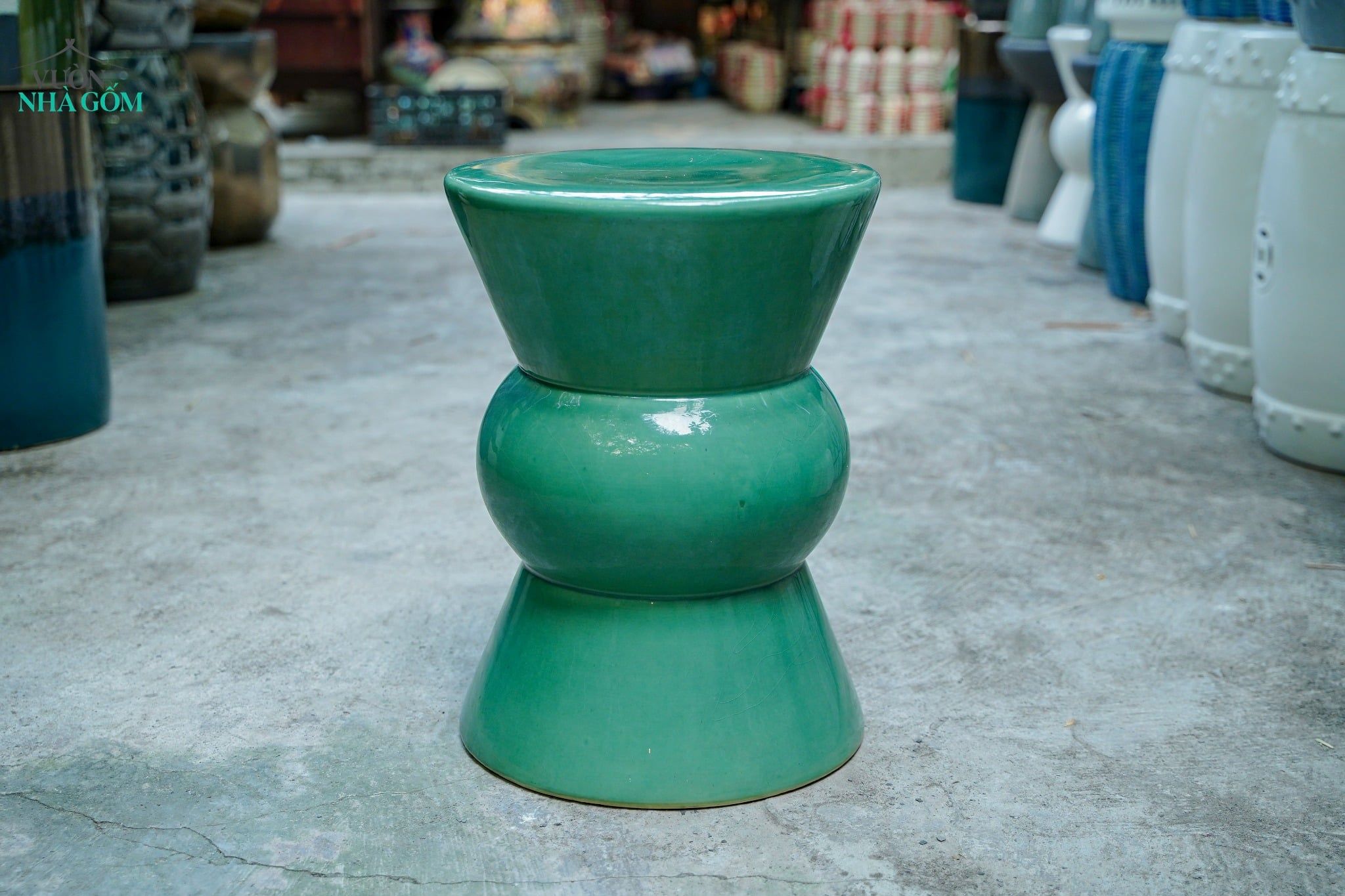  Đôn gốm hiện đại, Đôn 3 Tầng, gốm Nam bộ, C45 x R33 cm- SP036182 